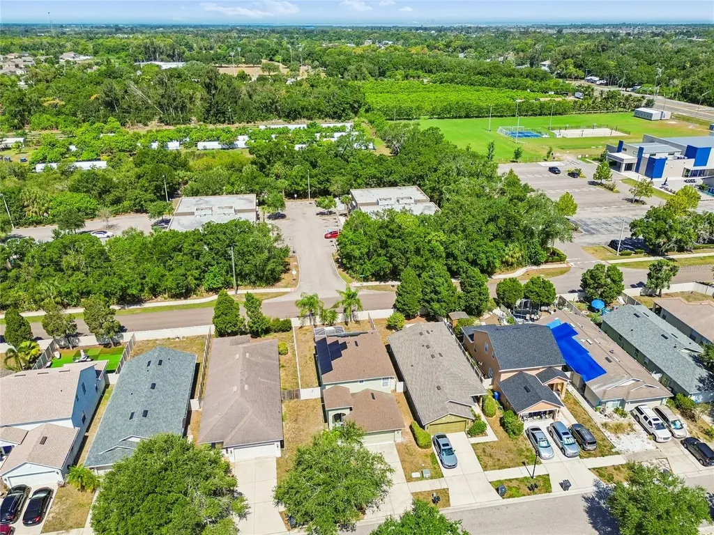 915 Windton Oak Drive Ruskin FL 33570