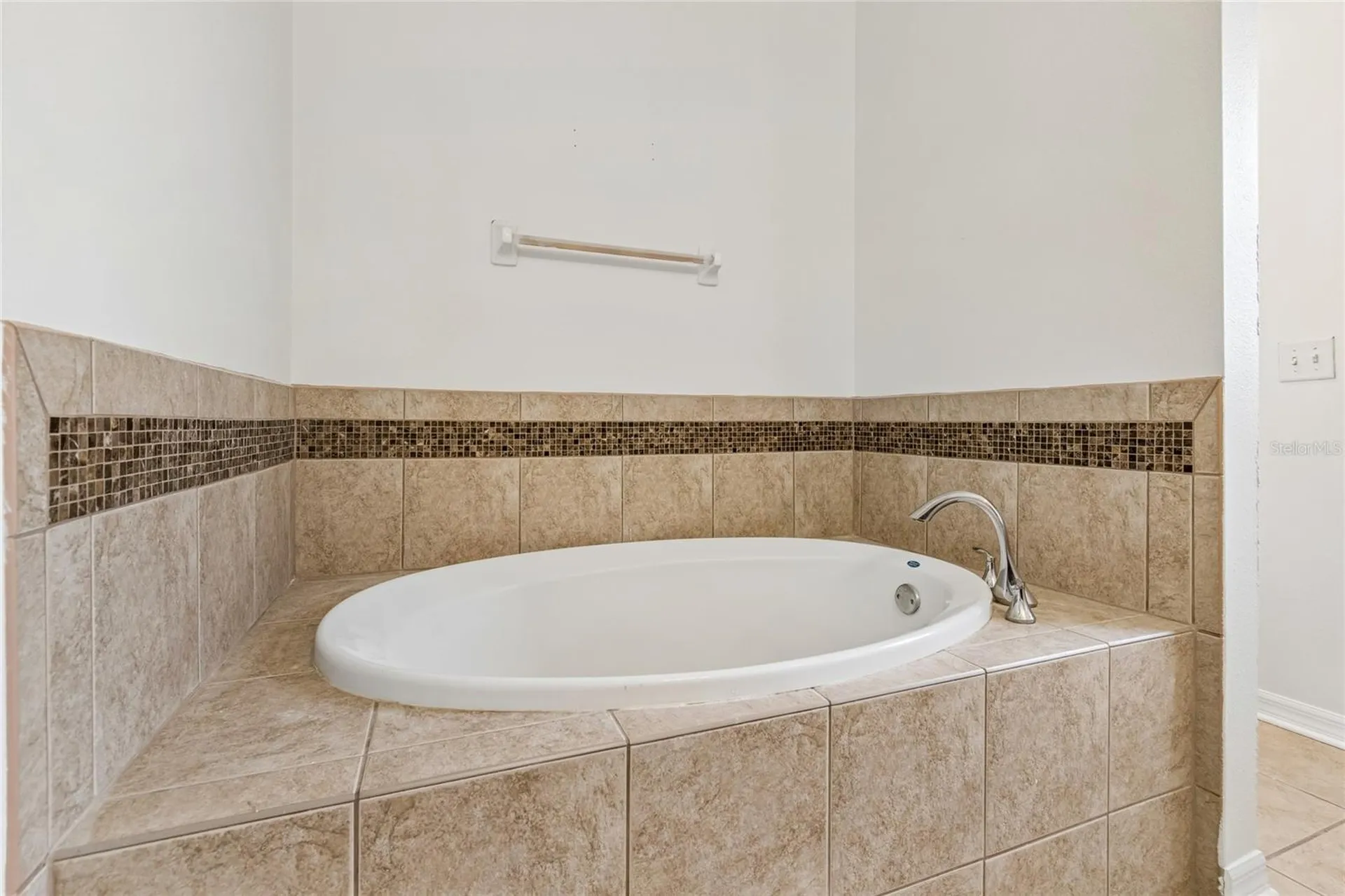 915 Windton Oak Drive Ruskin FL 33570