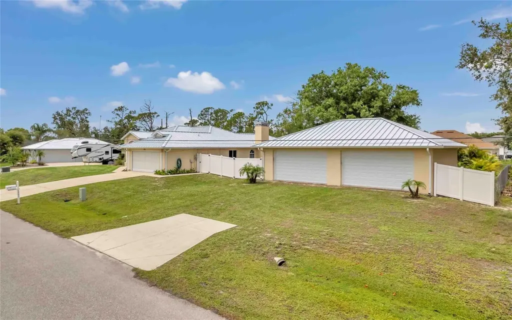 1761 Okolona Street North Port FL 34287