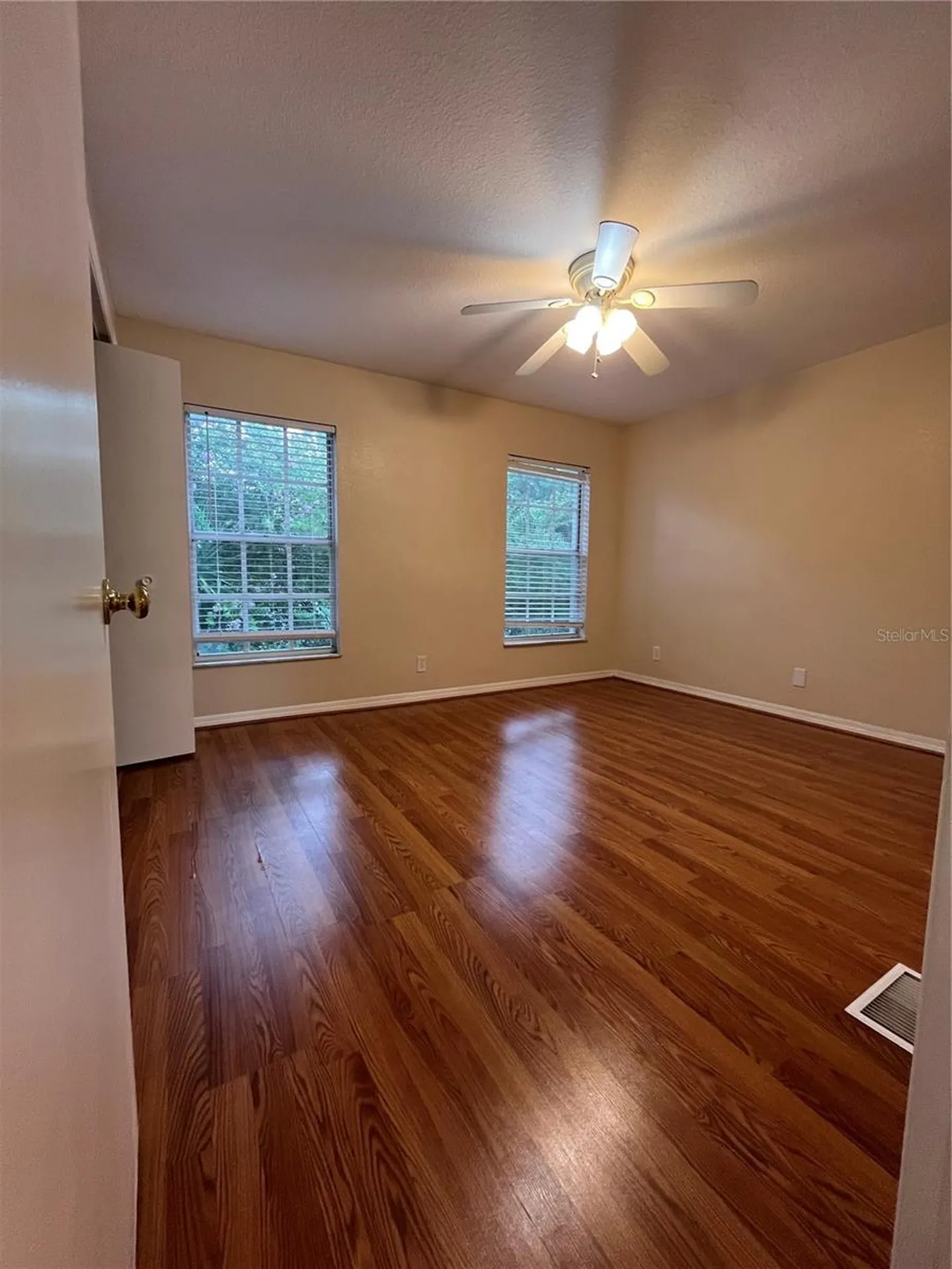 37240 Embassy Park Lane Dade City FL 33525