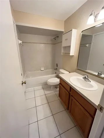 37240 Embassy Park Lane Dade City FL 33525