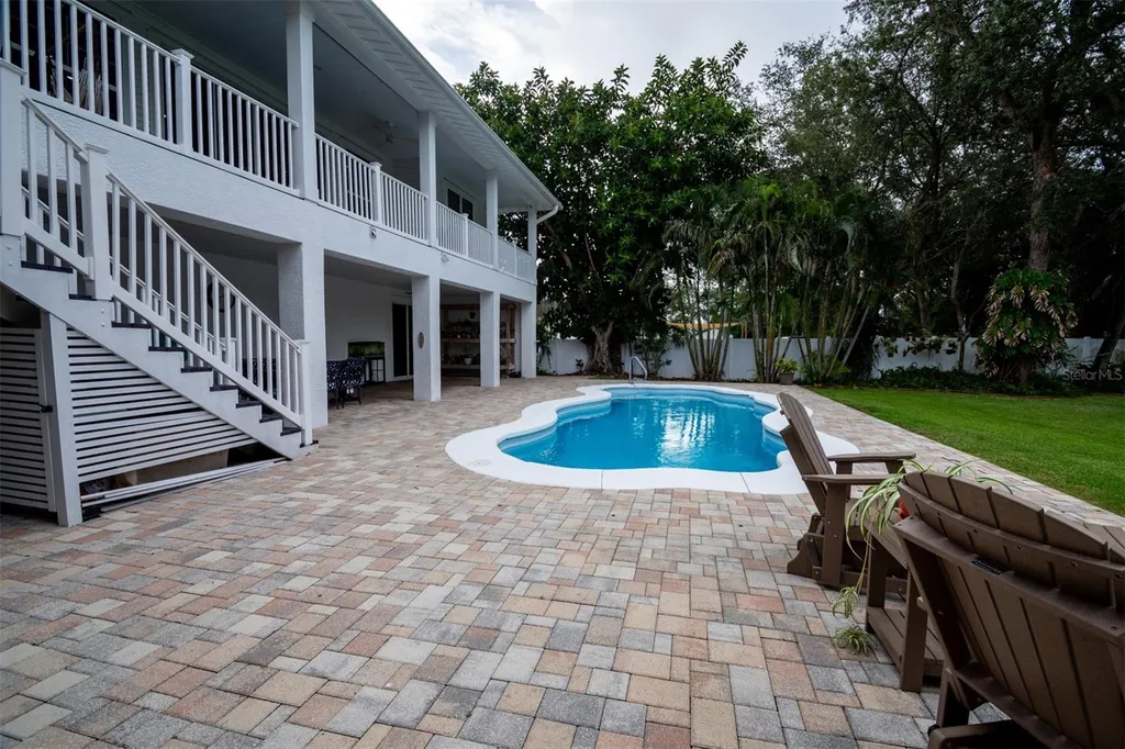 1605 Gulf Road Tarpon Springs FL 34689