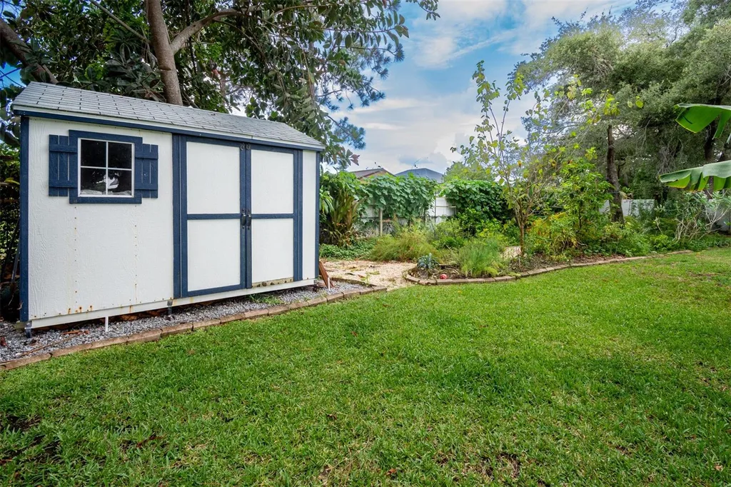 1605 Gulf Road Tarpon Springs FL 34689