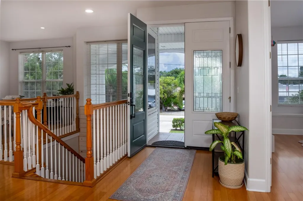 1605 Gulf Road Tarpon Springs FL 34689