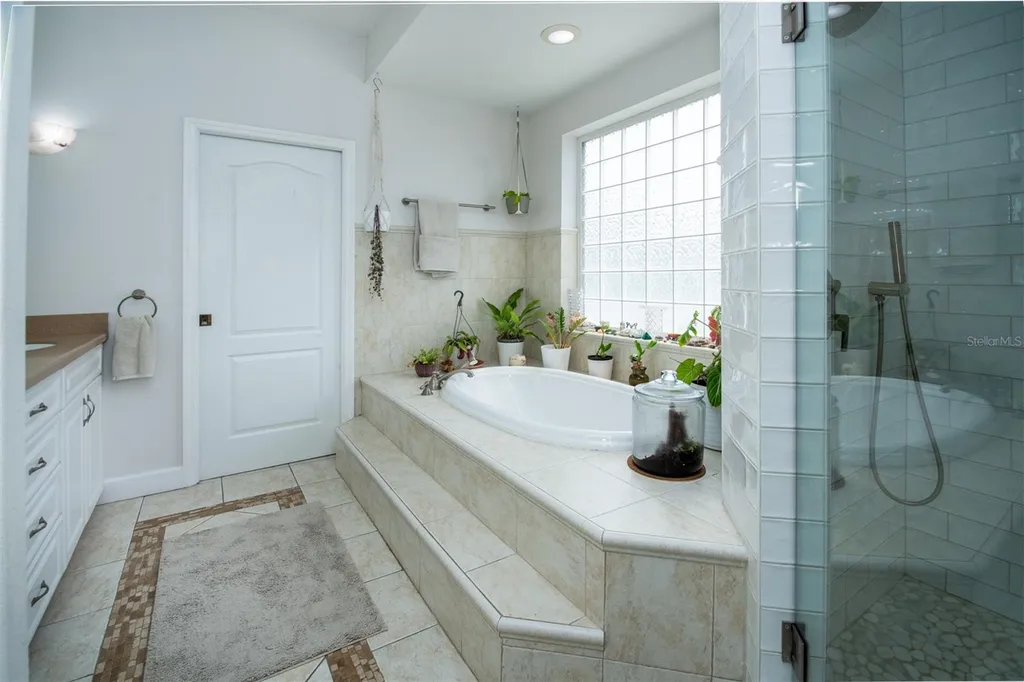 1605 Gulf Road Tarpon Springs FL 34689
