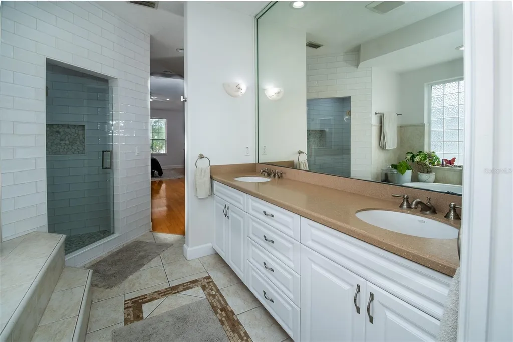 1605 Gulf Road Tarpon Springs FL 34689