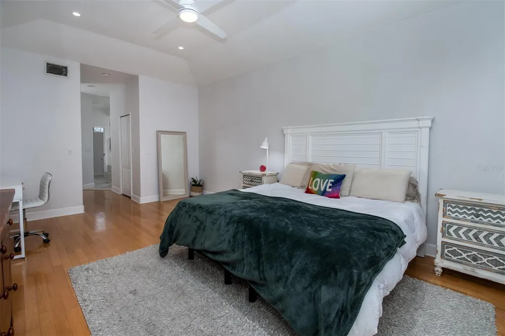 1605 Gulf Road Tarpon Springs FL 34689