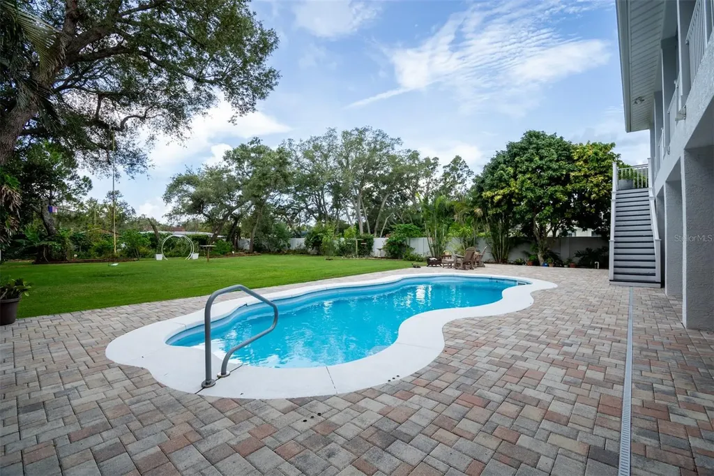 1605 Gulf Road Tarpon Springs FL 34689