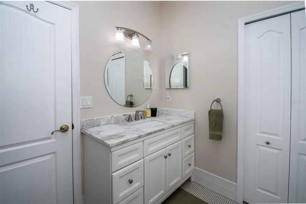 1605 Gulf Road Tarpon Springs FL 34689