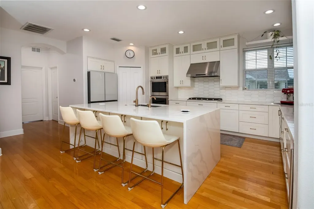 1605 Gulf Road Tarpon Springs FL 34689