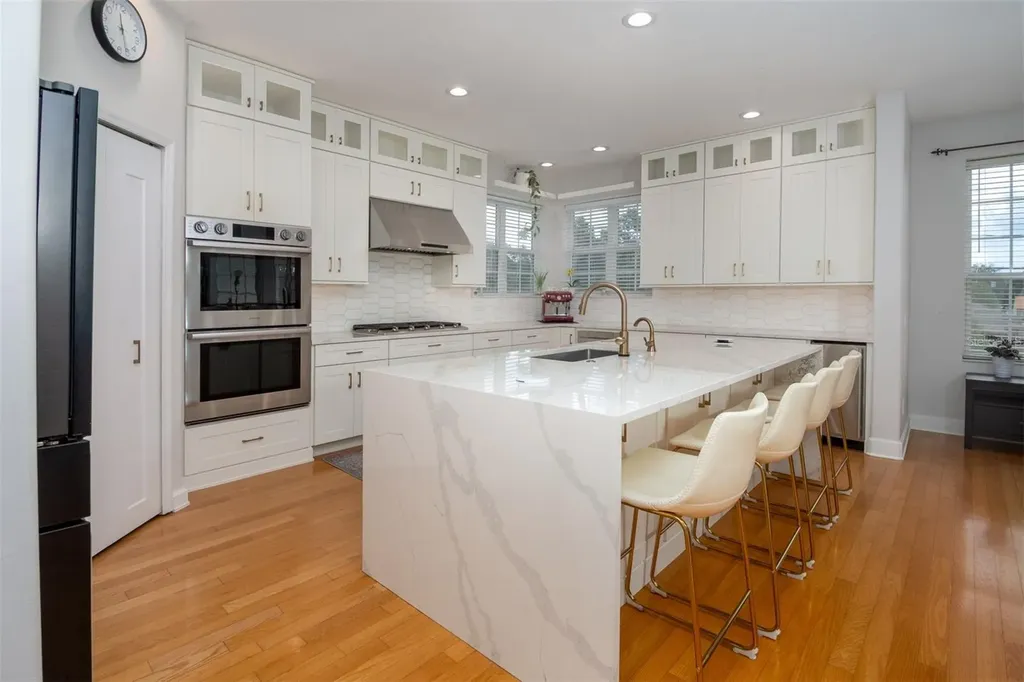 1605 Gulf Road Tarpon Springs FL 34689