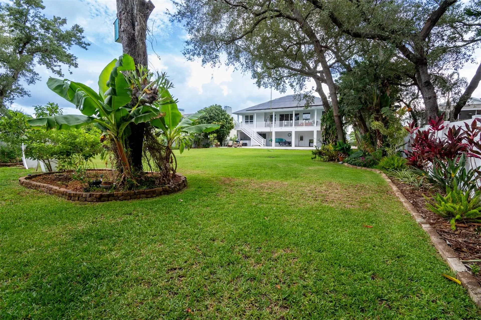 1605 Gulf Road Tarpon Springs FL 34689