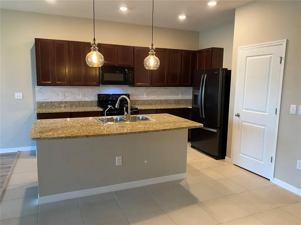 8642 Falling Blue Place Riverview FL 33578
