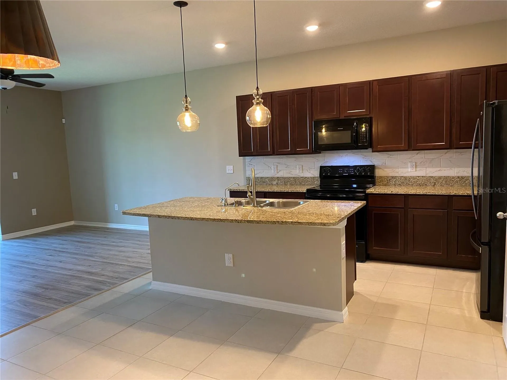 8642 Falling Blue Place Riverview FL 33578