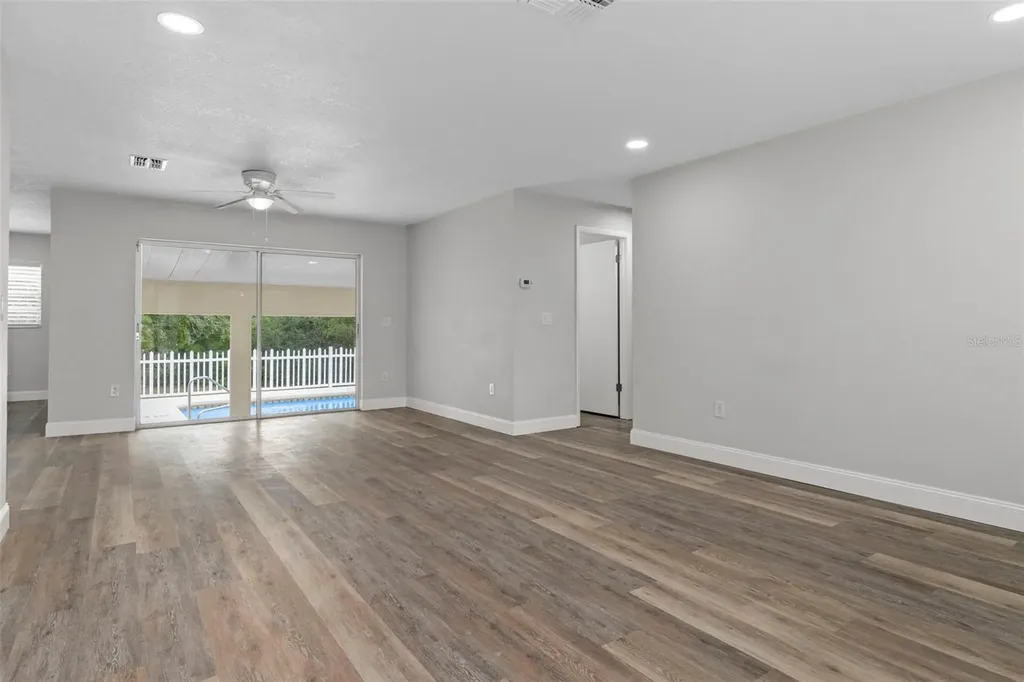 7335 Blackbird Avenue Weeki Wachee FL 34613