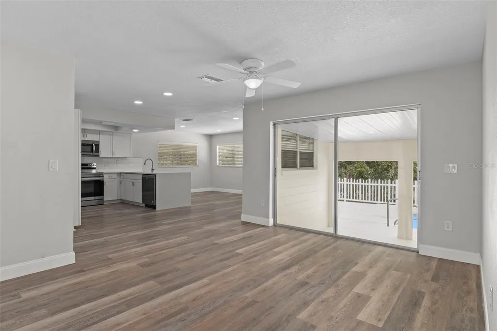 7335 Blackbird Avenue Weeki Wachee FL 34613