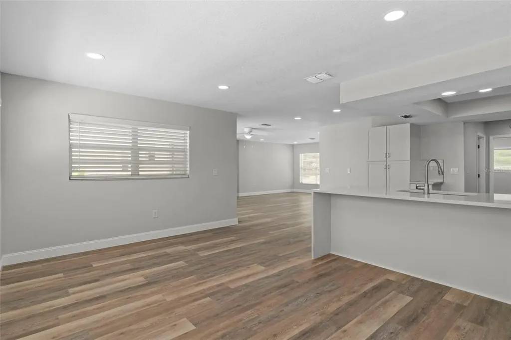 7335 Blackbird Avenue Weeki Wachee FL 34613