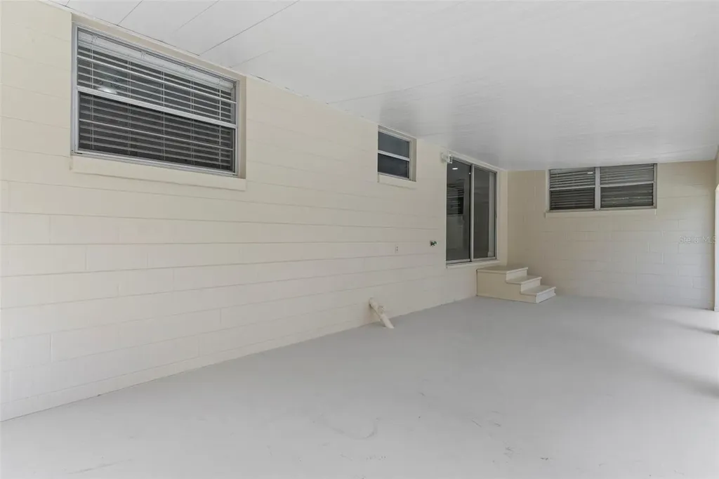7335 Blackbird Avenue Weeki Wachee FL 34613