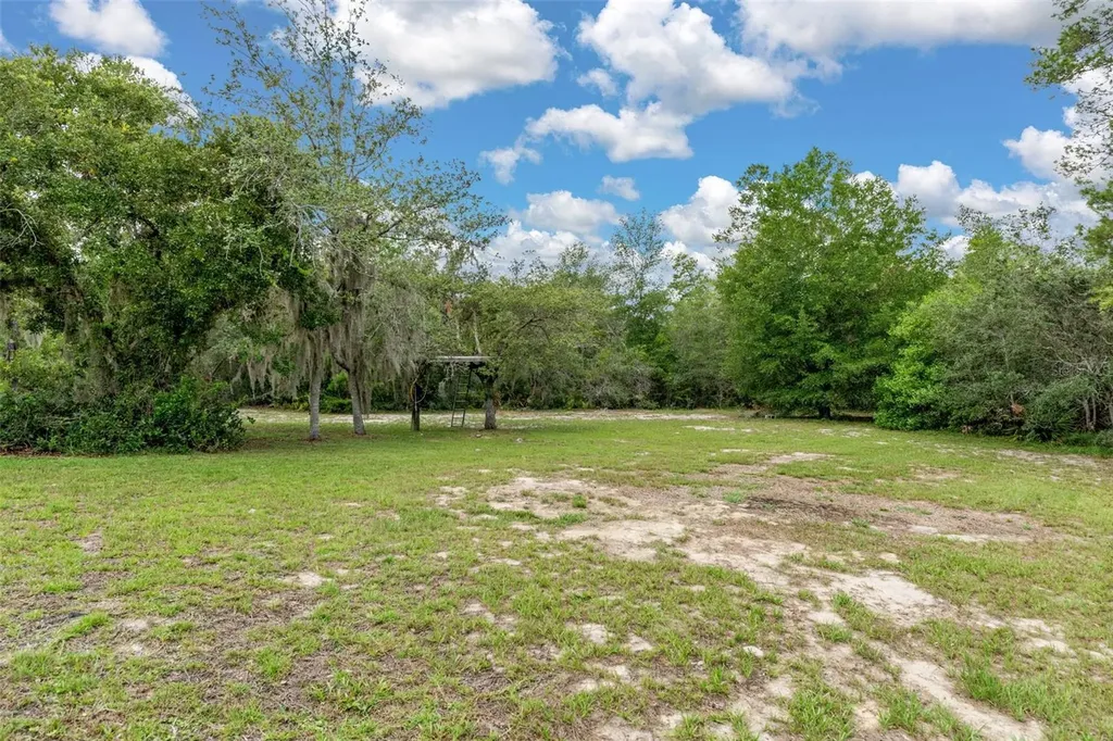 7335 Blackbird Avenue Weeki Wachee FL 34613