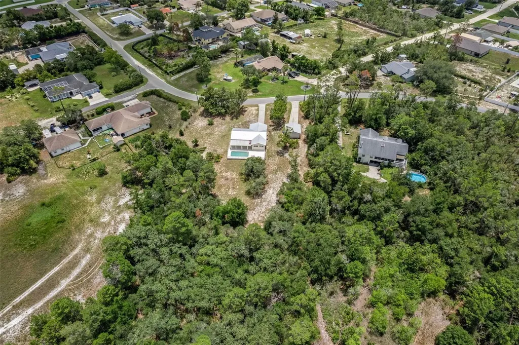 7335 Blackbird Avenue Weeki Wachee FL 34613