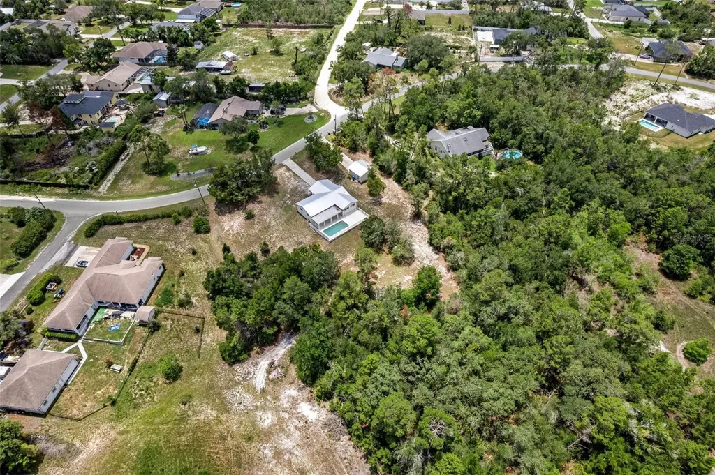 7335 Blackbird Avenue Weeki Wachee FL 34613