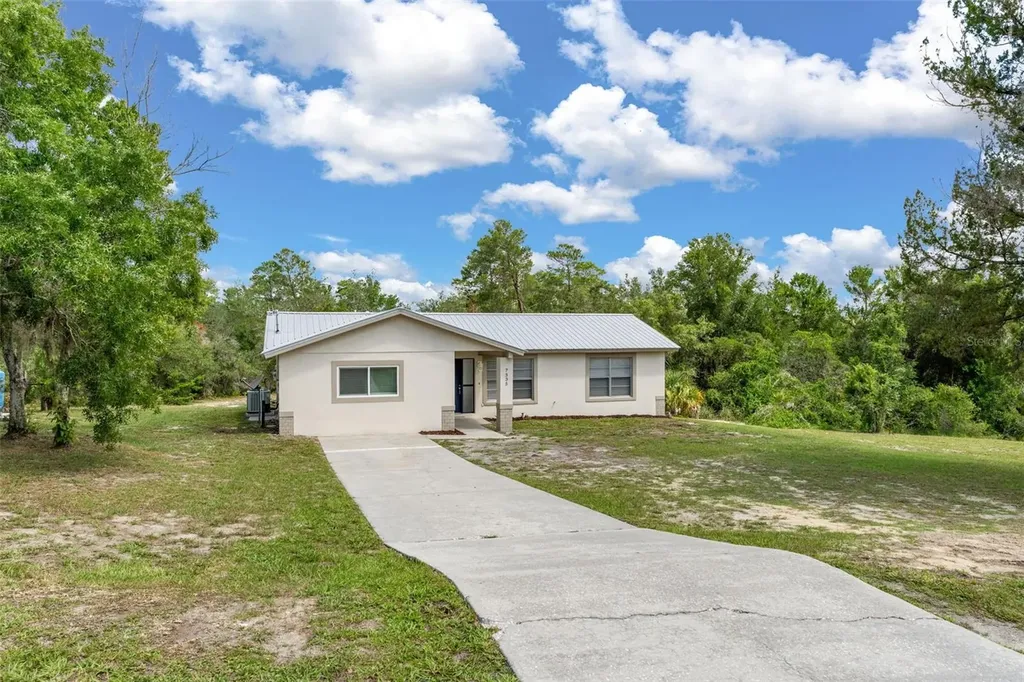 7335 Blackbird Avenue Weeki Wachee FL 34613