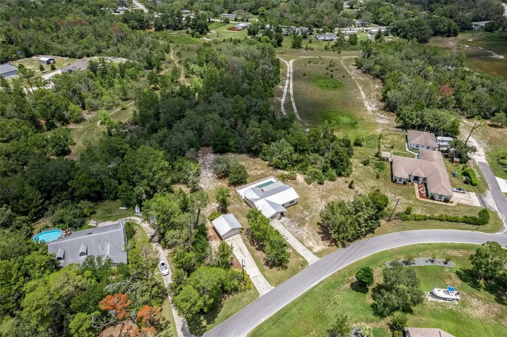 7335 Blackbird Avenue Weeki Wachee FL 34613