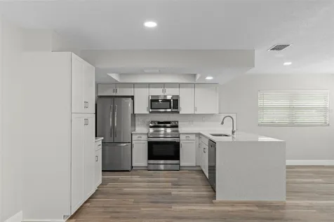 7335 Blackbird Avenue Weeki Wachee FL 34613