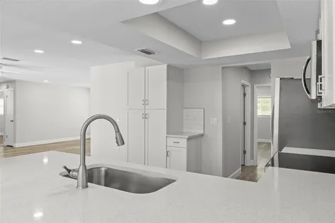 7335 Blackbird Avenue Weeki Wachee FL 34613