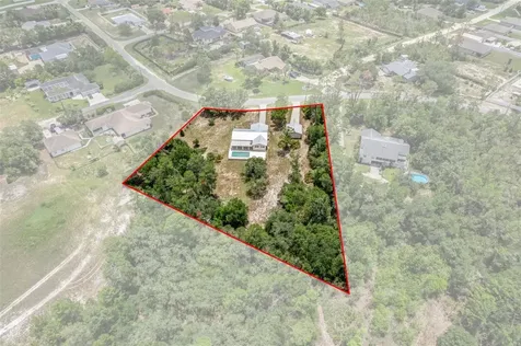 7335 Blackbird Avenue Weeki Wachee FL 34613