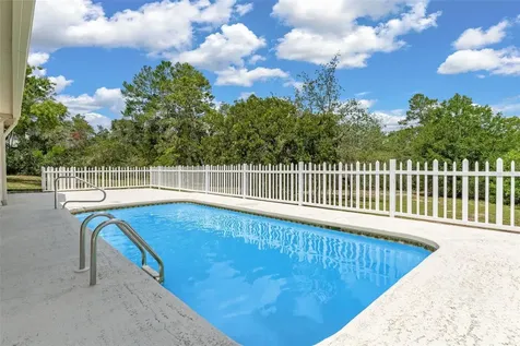 7335 Blackbird Avenue Weeki Wachee FL 34613