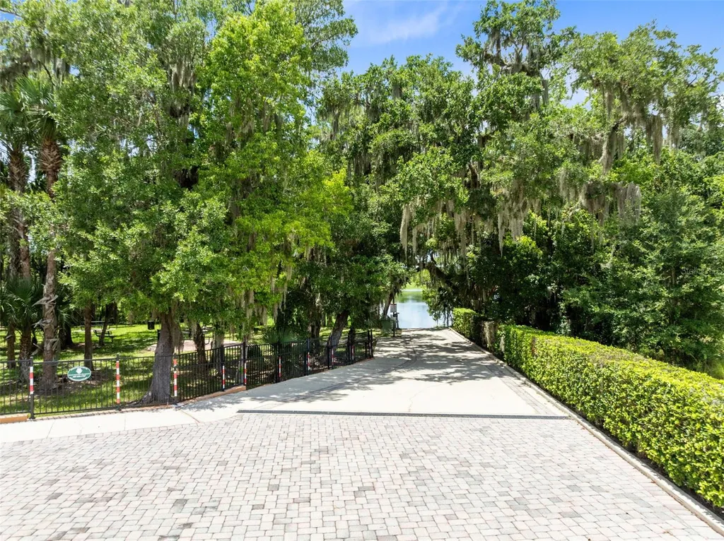 612 Via Isabelle Drive Debary FL 32713
