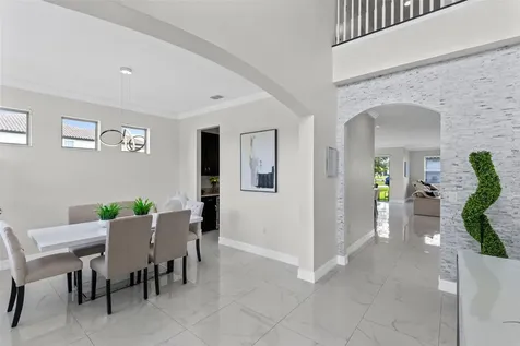612 Via Isabelle Drive Debary FL 32713