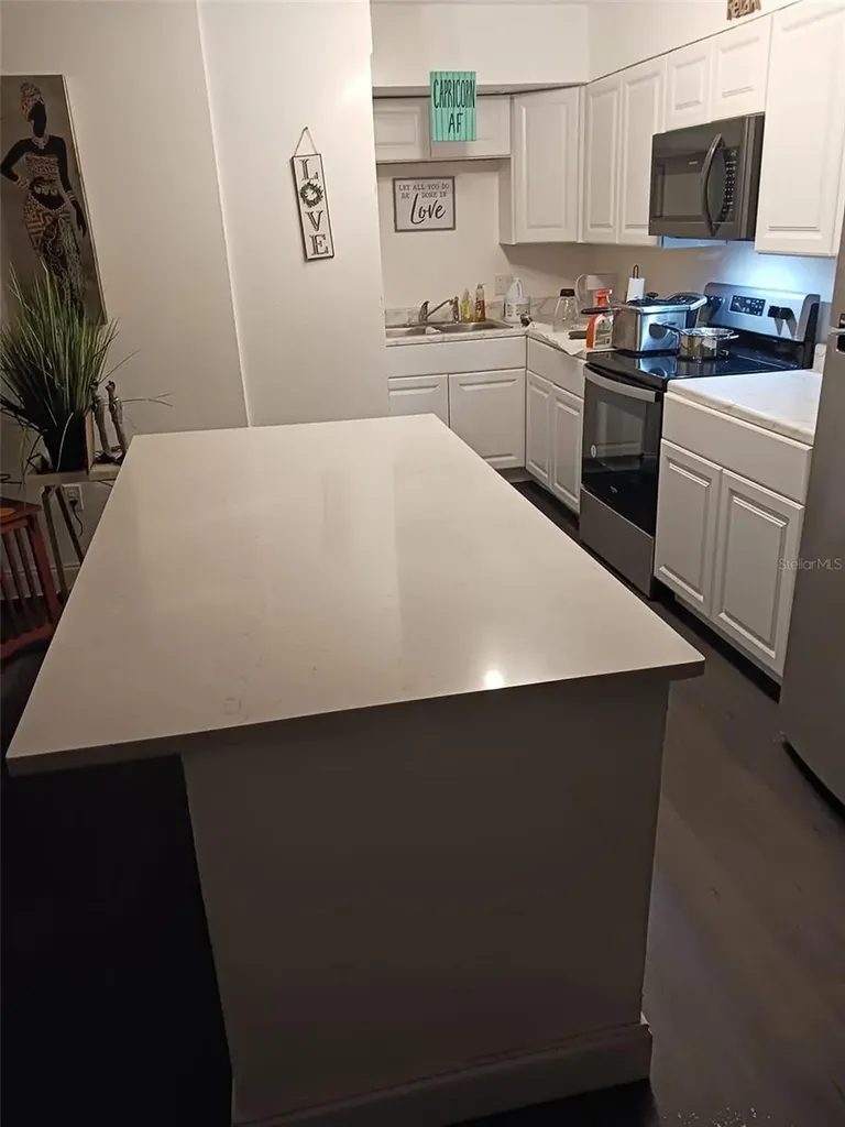 6100 12th Street S St Petersburg FL 33705