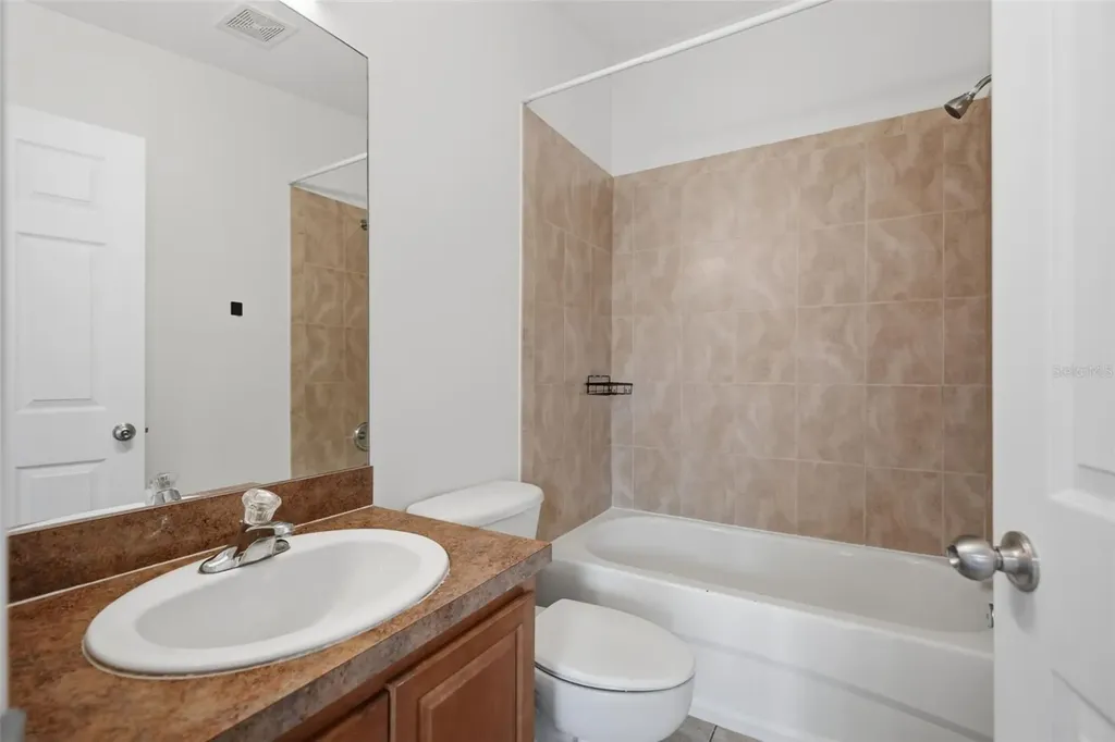 5822 Nature Terrace Cove Tampa FL 33617