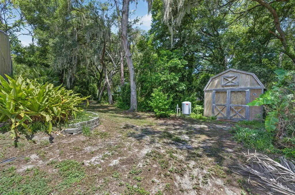 551 Rylane Street De Leon Springs FL 32130