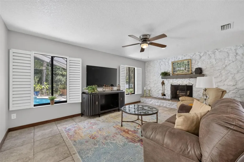 551 Rylane Street De Leon Springs FL 32130