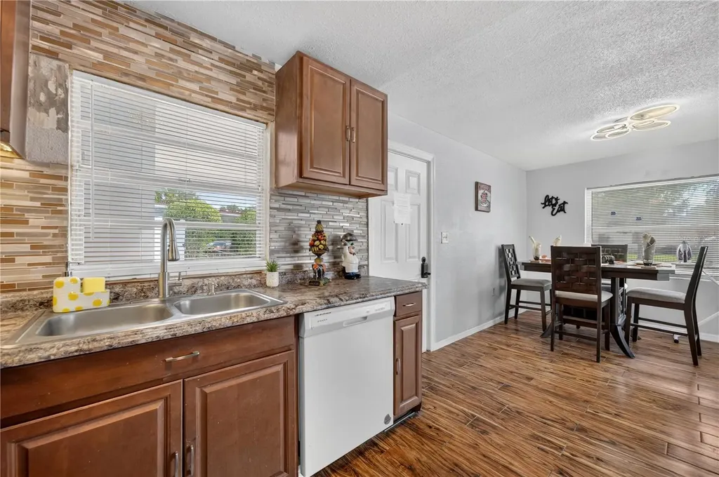 1241 Deerock Drive Orlando FL 32811