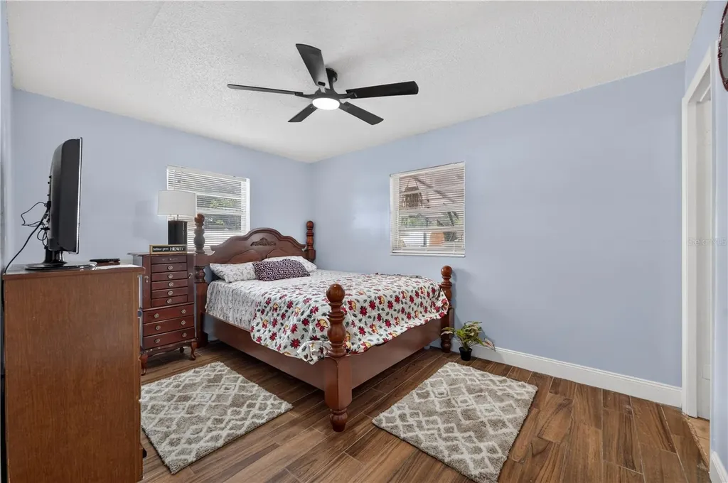 1241 Deerock Drive Orlando FL 32811