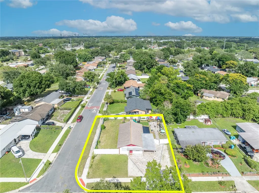 1241 Deerock Drive Orlando FL 32811