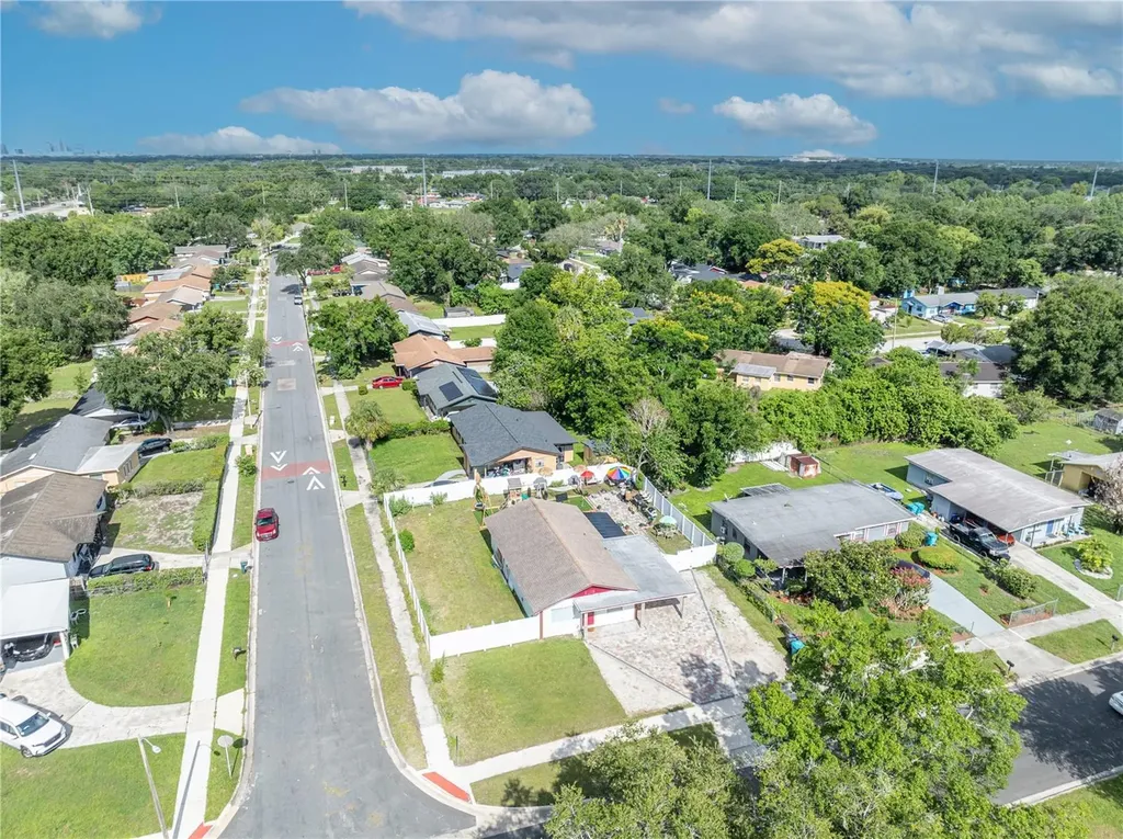 1241 Deerock Drive Orlando FL 32811
