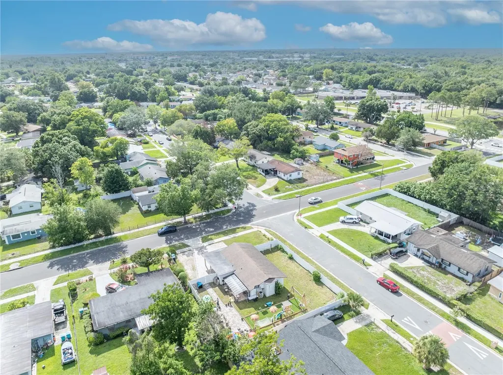 1241 Deerock Drive Orlando FL 32811