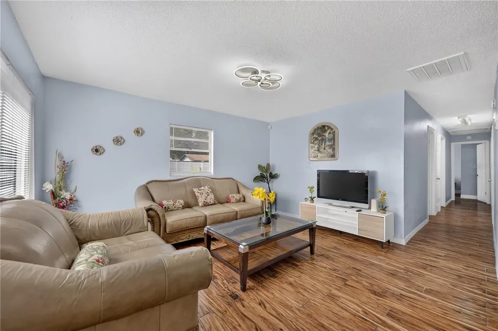 1241 Deerock Drive Orlando FL 32811