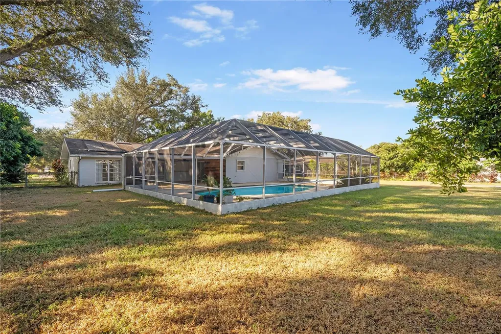 608 Overhill Drive Brandon FL 33511