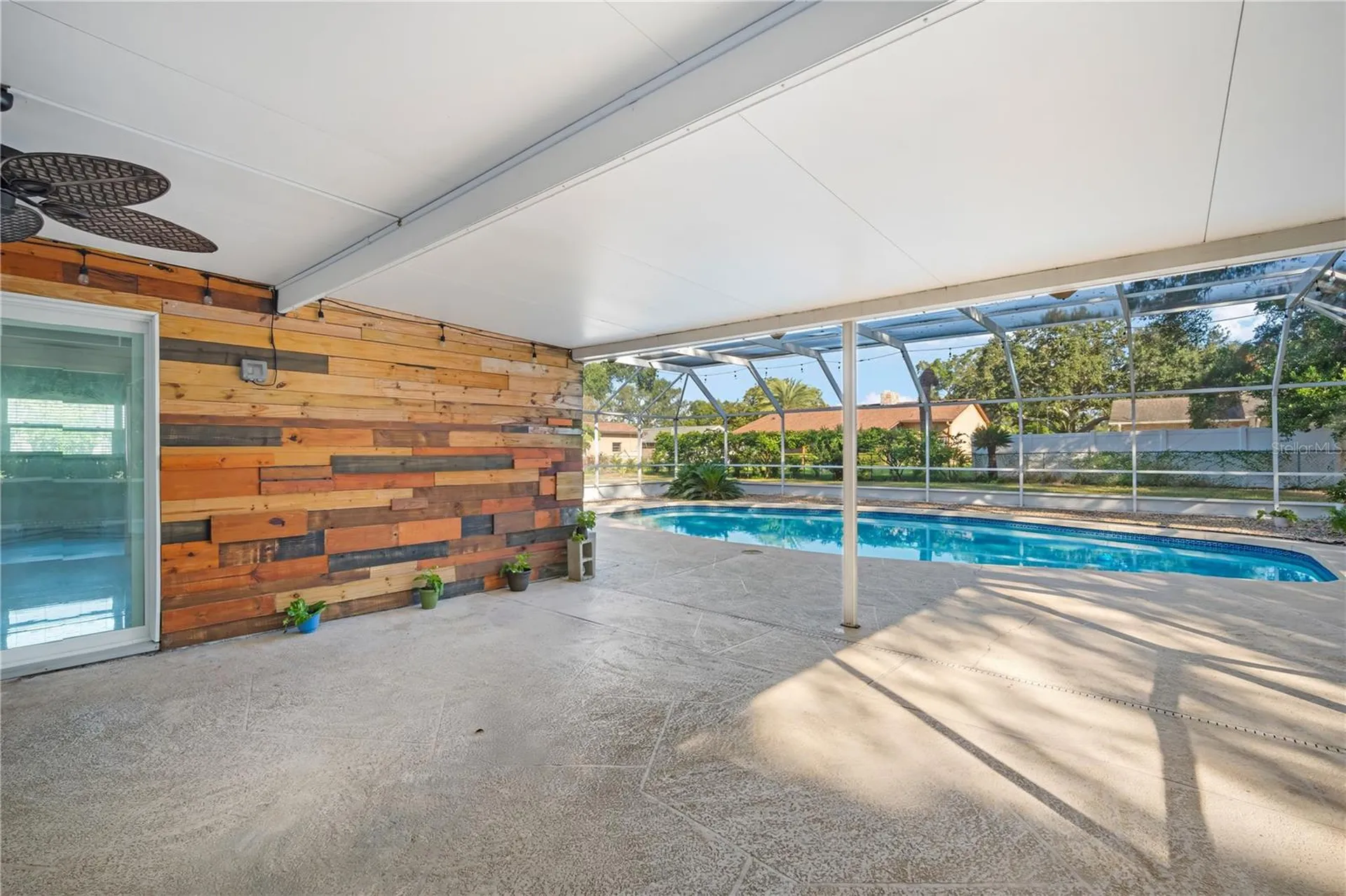 608 Overhill Drive Brandon FL 33511