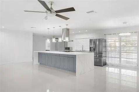 608 Overhill Drive Brandon FL 33511