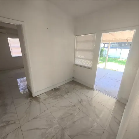 7002 Blossom Avenue Tampa FL 33614