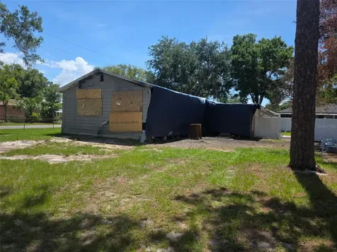 7002 Blossom Avenue Tampa FL 33614
