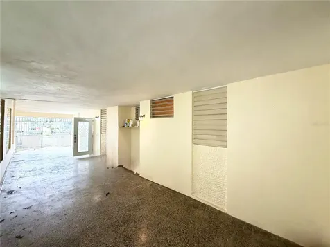 10 Flambon Gardens Bayamon PR 00959