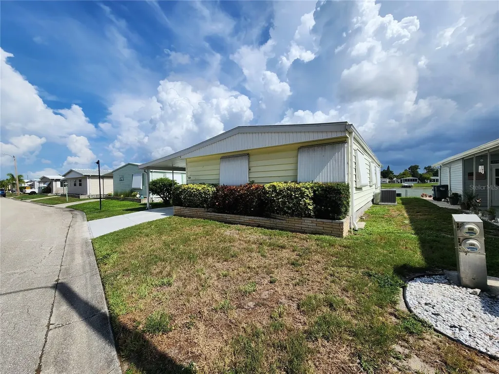 808 53rd Avenue E Bradenton FL 34203
